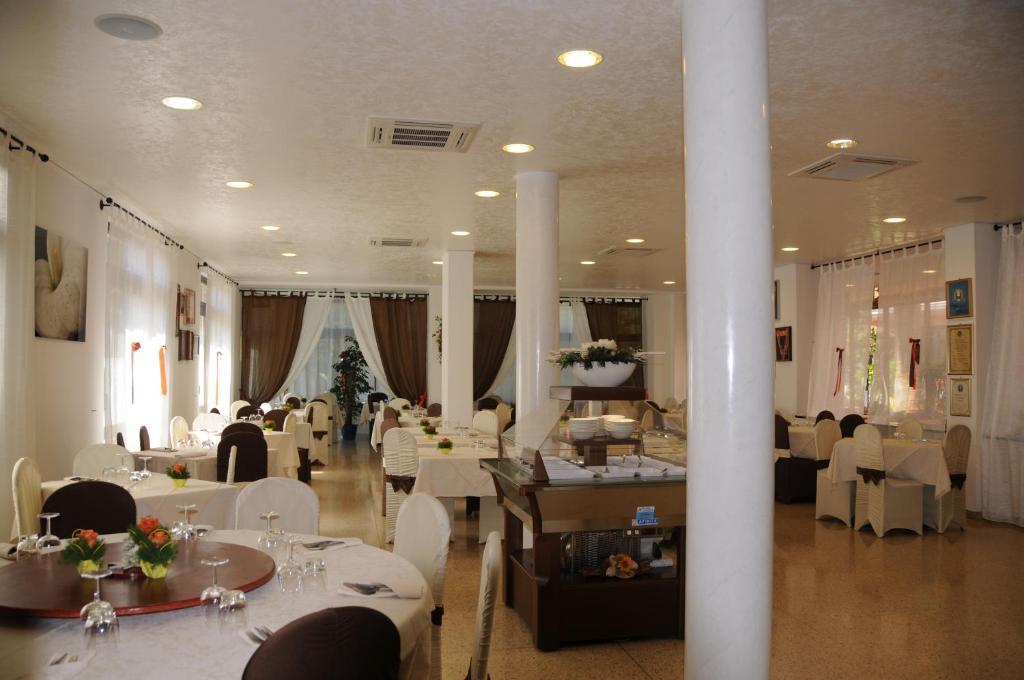 Camilla Hotel 3*