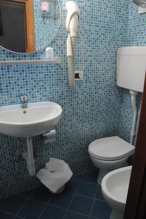 Camilla Hotel 3*